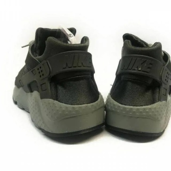 Nike Huarache Sneakers - 4Y -  Sequoia/Dark Stucco - Picture 11 of 13